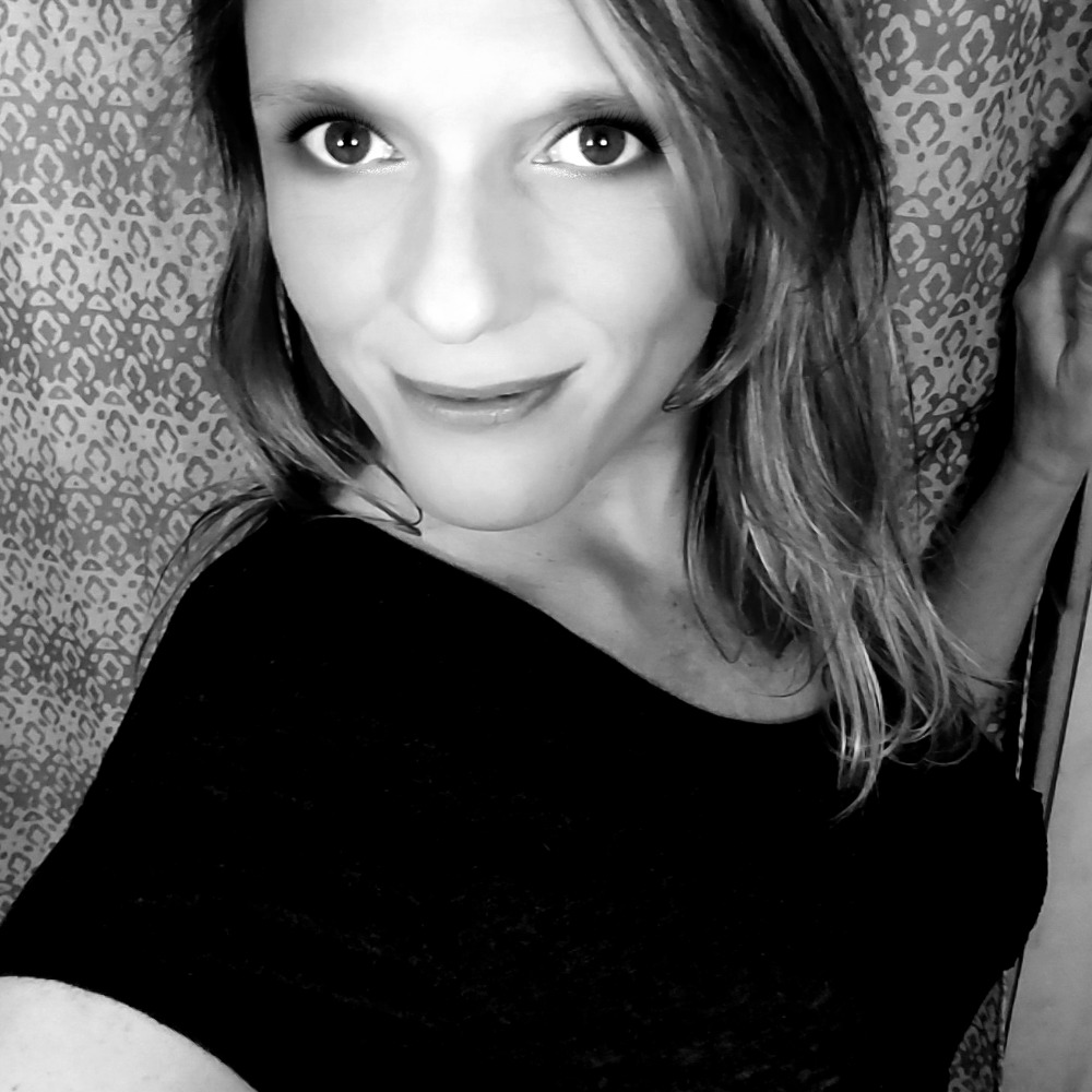 Meet your Posher, Kelli